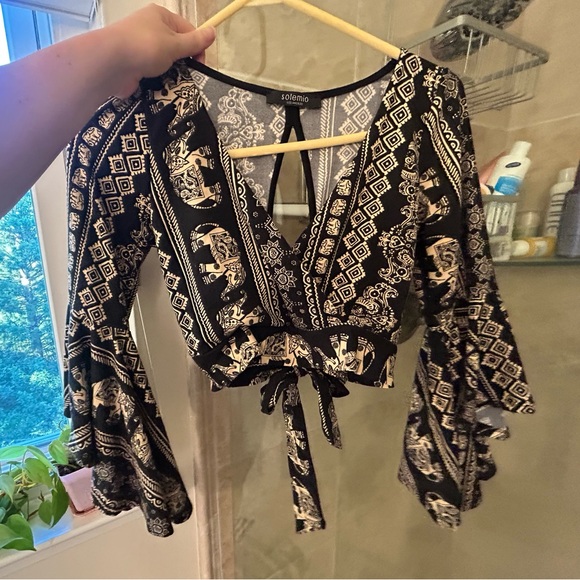 Solemio Los Ángeles Elephant Crop Top - Picture 5 of 5